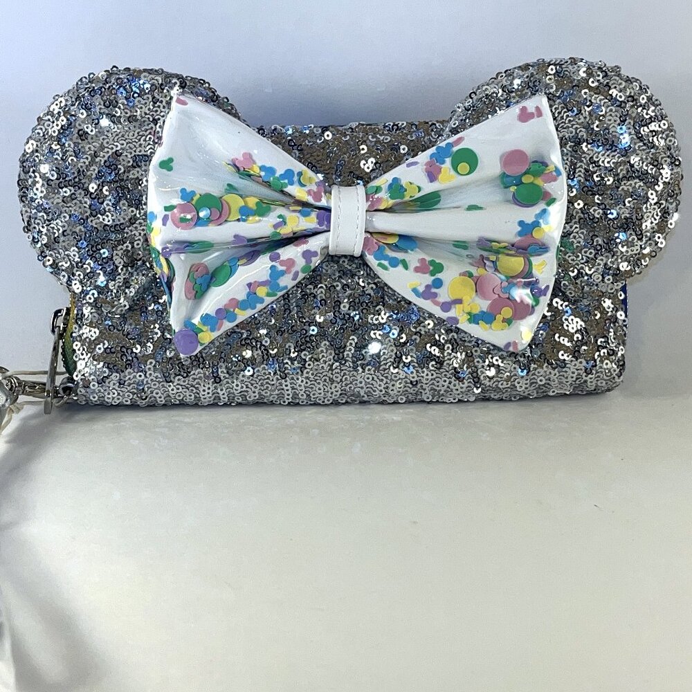 NEW Loungefly Disney Minnie Mouse Birthday Celebration Shiny Wristlet Wallet